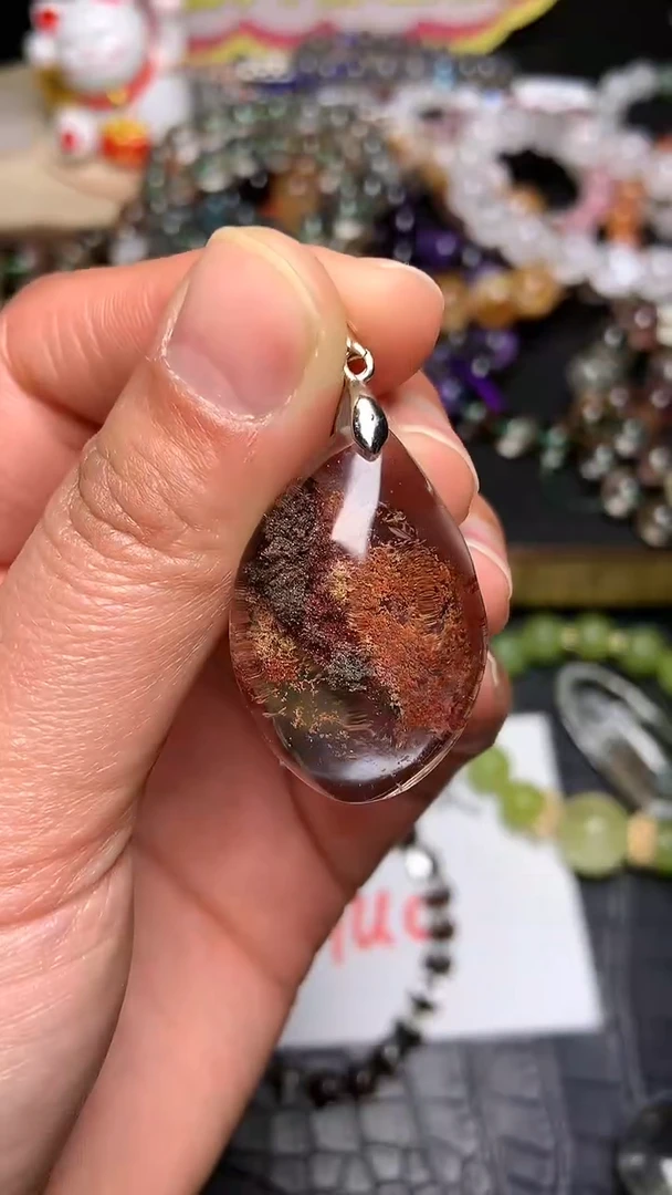 【闪购商品】水晶吊坠(赠链)未镶嵌68