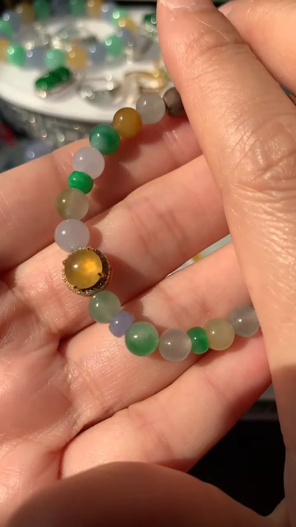 18K金镶嵌定制翡翠18K金镶嵌翡翠