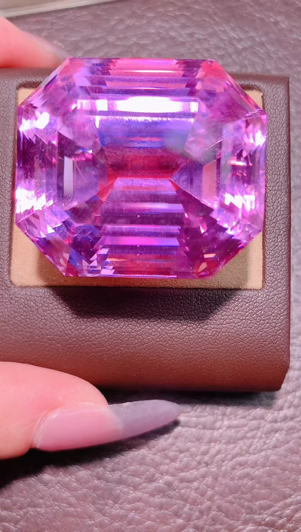 未镶嵌锂辉石裸石270ct 大克拉 天然锂辉石裸石
