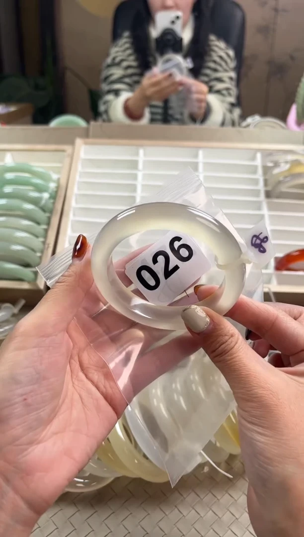 手镯玛瑙/玉髓未镶嵌ぃ*7026