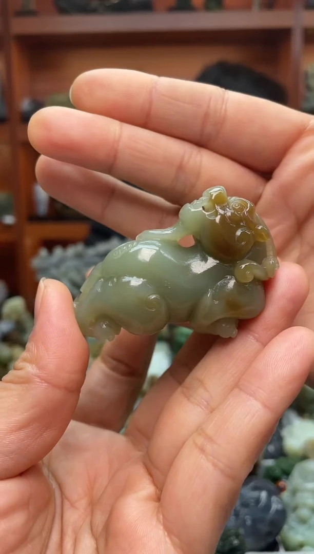 未镶嵌和田玉把件1