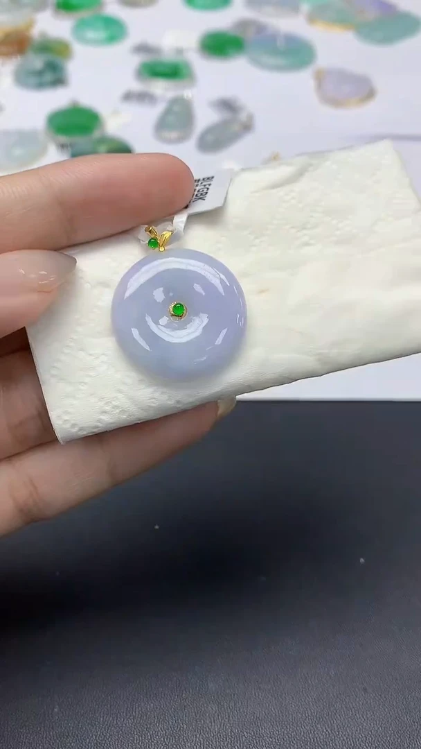 翡翠18K金镶嵌颈饰天然缅甸a货翡翠