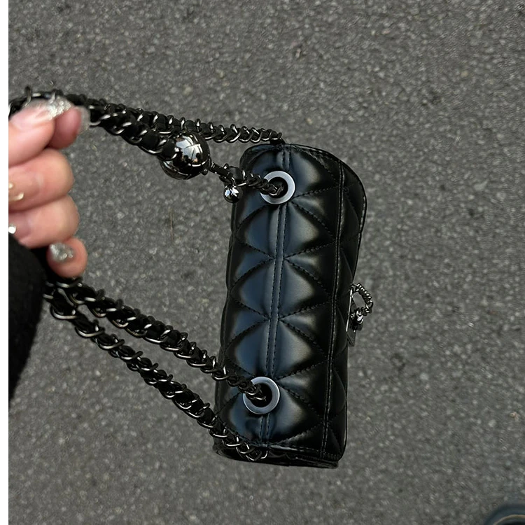 软皮黑色菱格小包包女2025新款高级质感小众斜挎迷你链条小方包女
