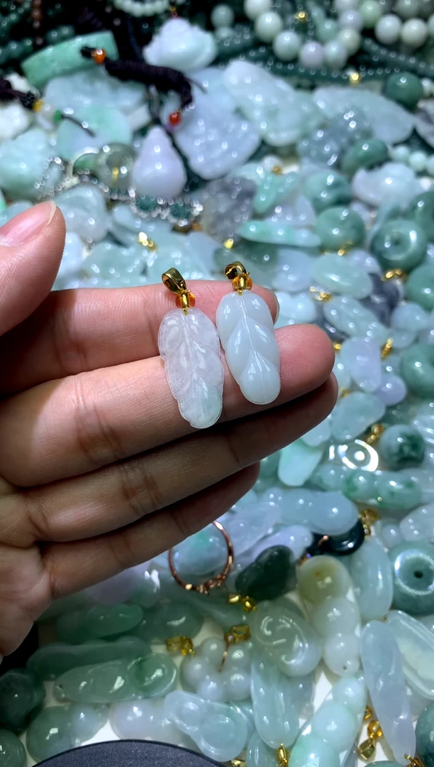 颈饰未镶嵌翡翠2