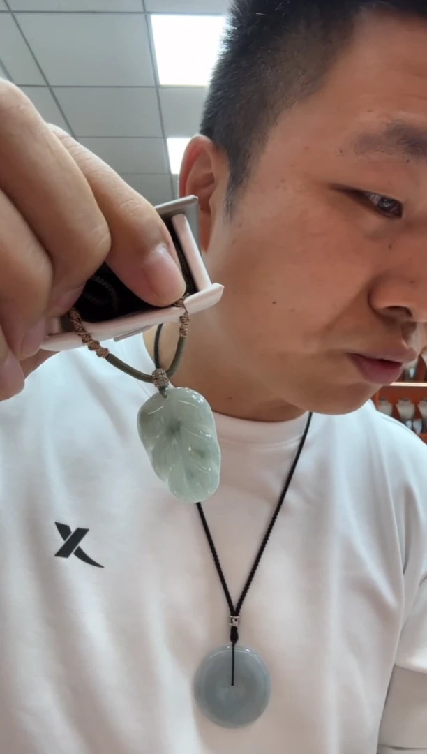 未镶嵌挂件翡翠A货翡翠多样性一件叶子