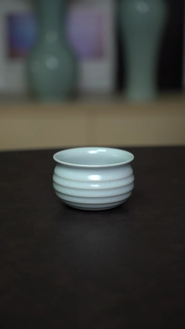 杯子瓷月白钱袋杯