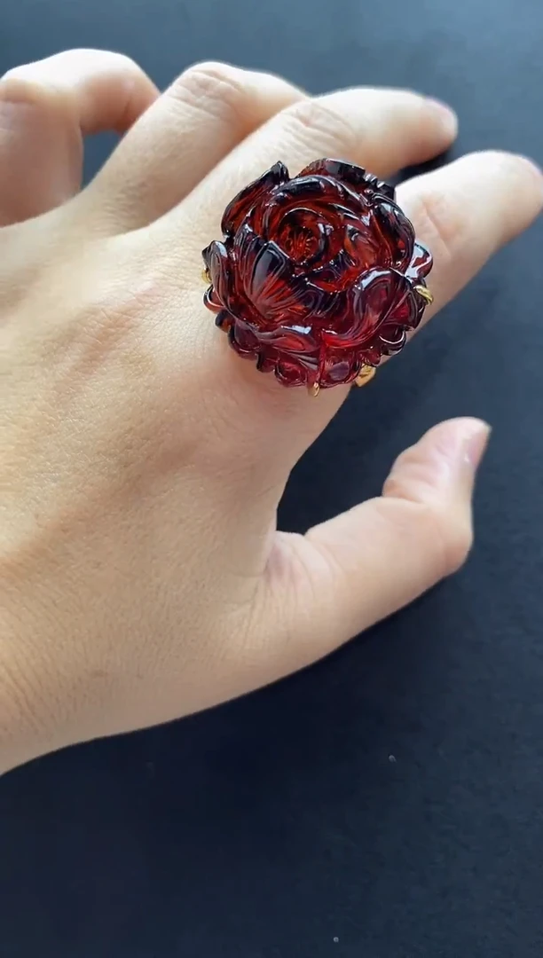 裸石琥珀未镶嵌戒指