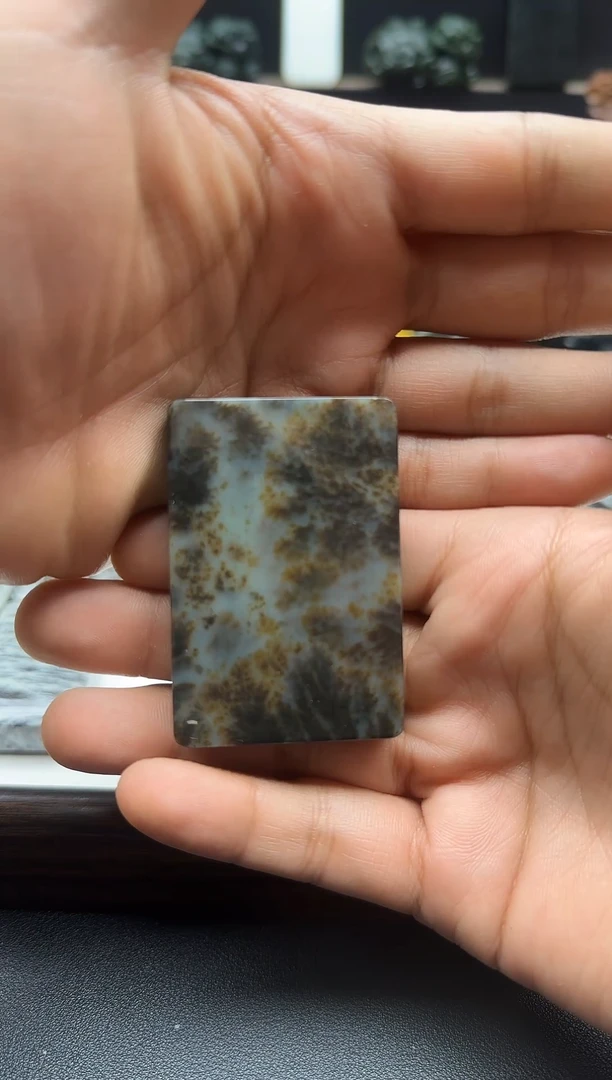 颈饰未镶嵌和田玉若羌水草意境平安卡46无事牌