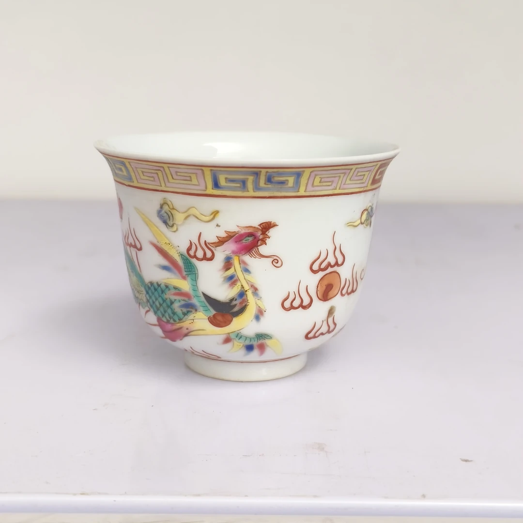 0530清晚期 粉彩龙凤戏珠纹压手杯