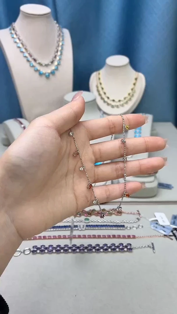 颈饰彩色蓝宝石银S925镶嵌151BJ1209产品一个（多样性）