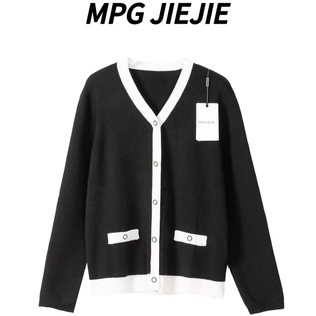 MPG JIEJIE【冬日女主角】25早秋绵羊毛黑白拼接毛衣