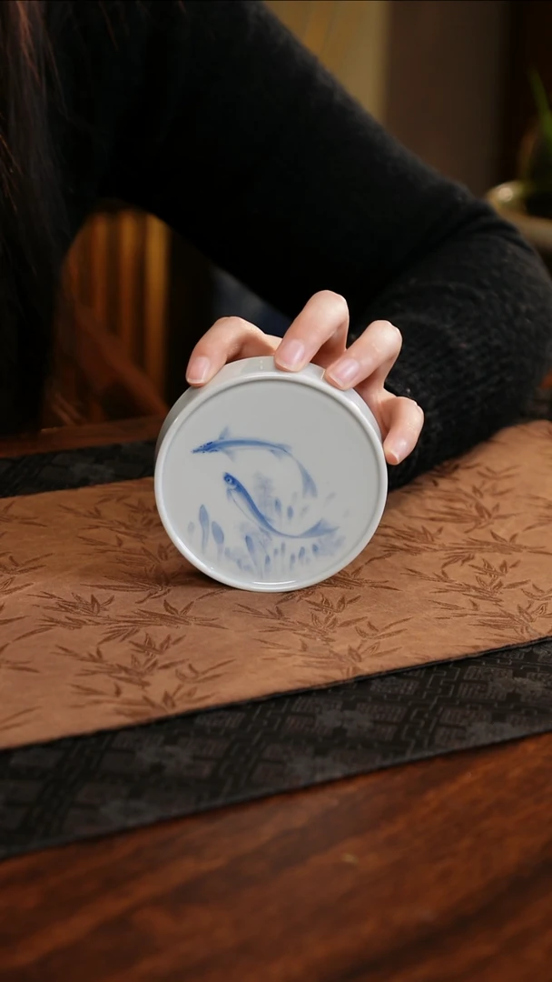 【闪购商品】杯子青源器语双鱼圆饼盖置