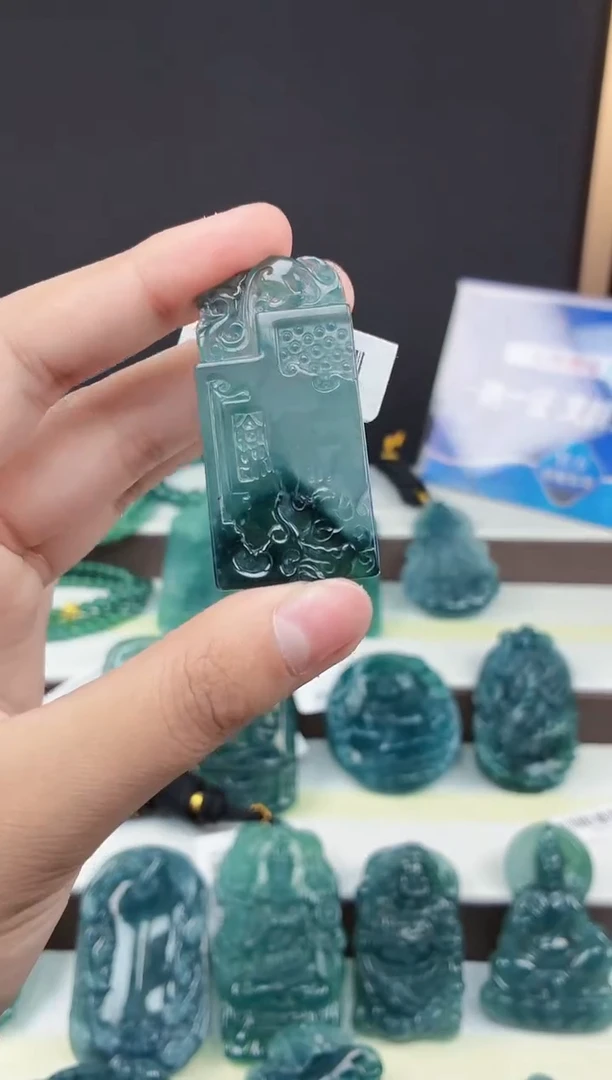 颈饰未镶嵌翡翠DLZ25120554