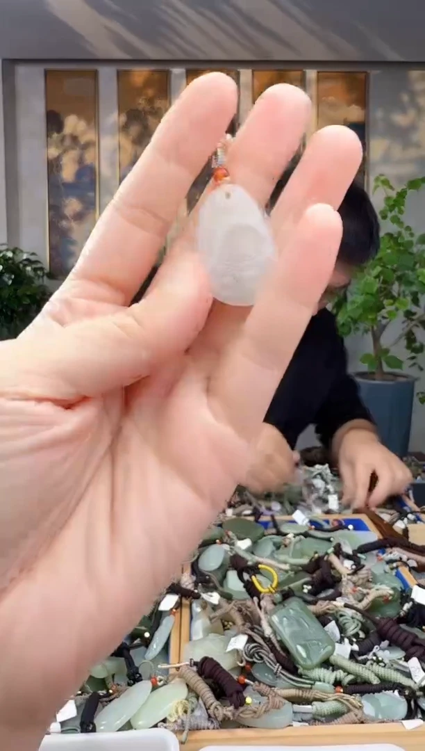 未镶嵌和田玉挂件拍一发一