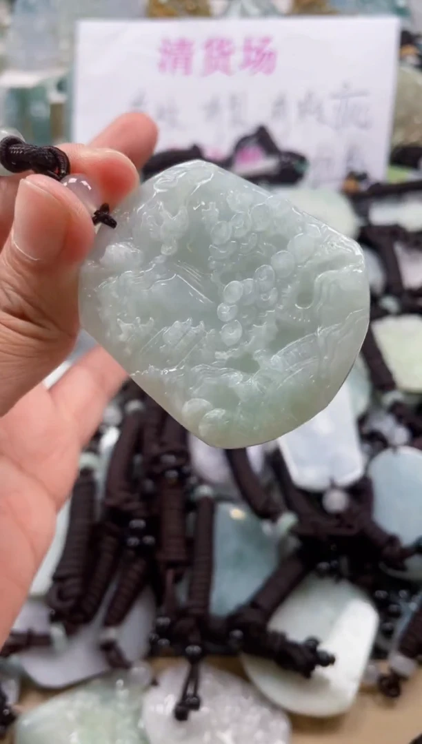 翡翠未镶嵌颈饰天然翡翠吊坠237