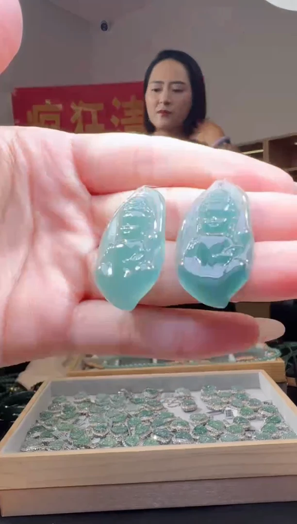 翡翠未镶嵌吊坠(不含链)纯天然A货翡翠宝宝观音（多样性发其一）