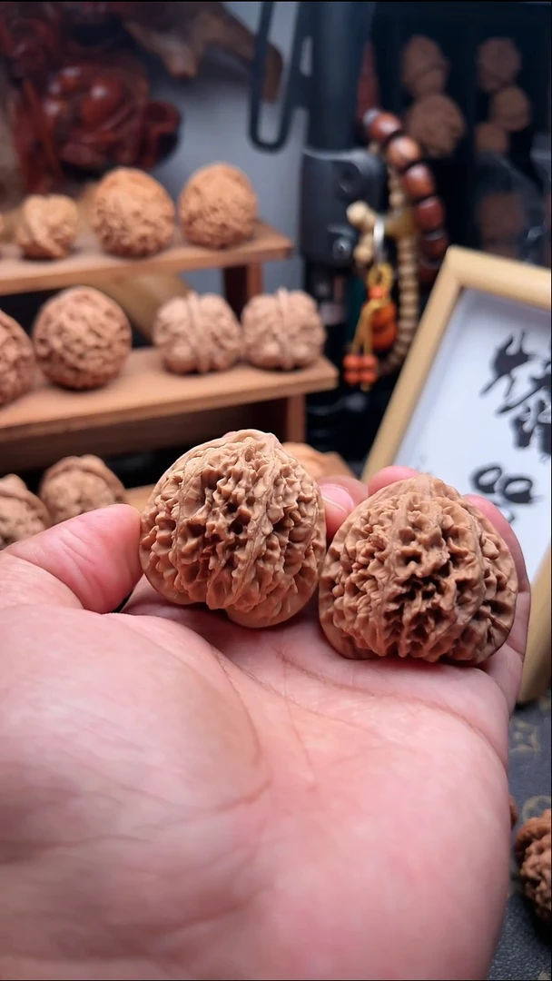 吊坠文玩核桃野生粗筋45