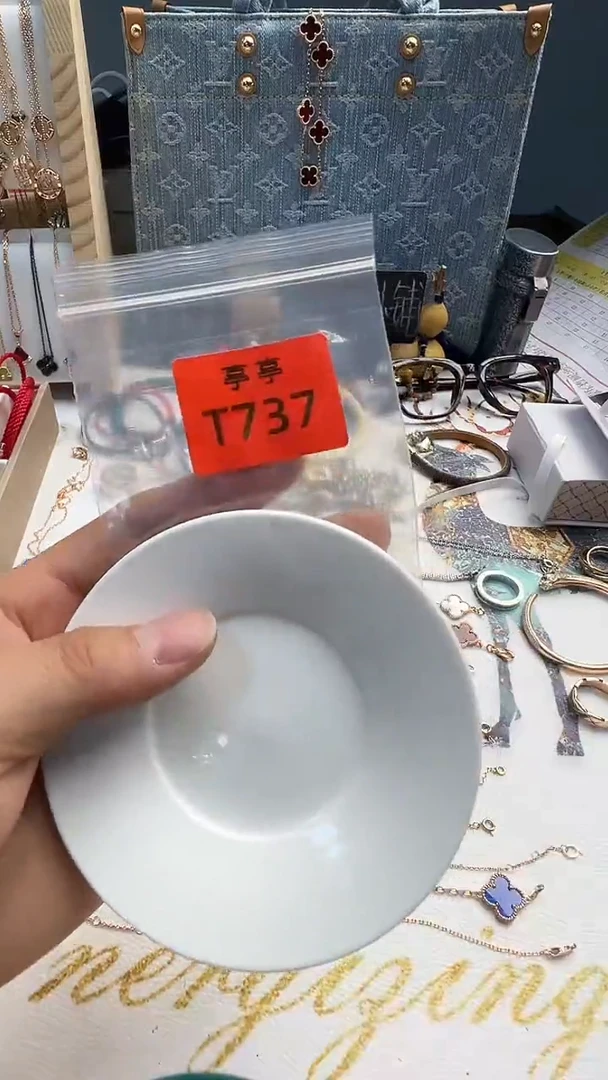 瓷片 福䘵甄选阁 福䘵甄选阁
