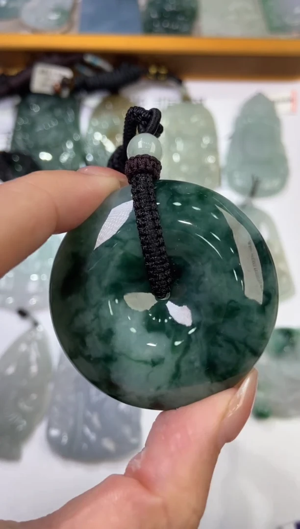 翡翠挂件未镶嵌285945      /多样性一件发