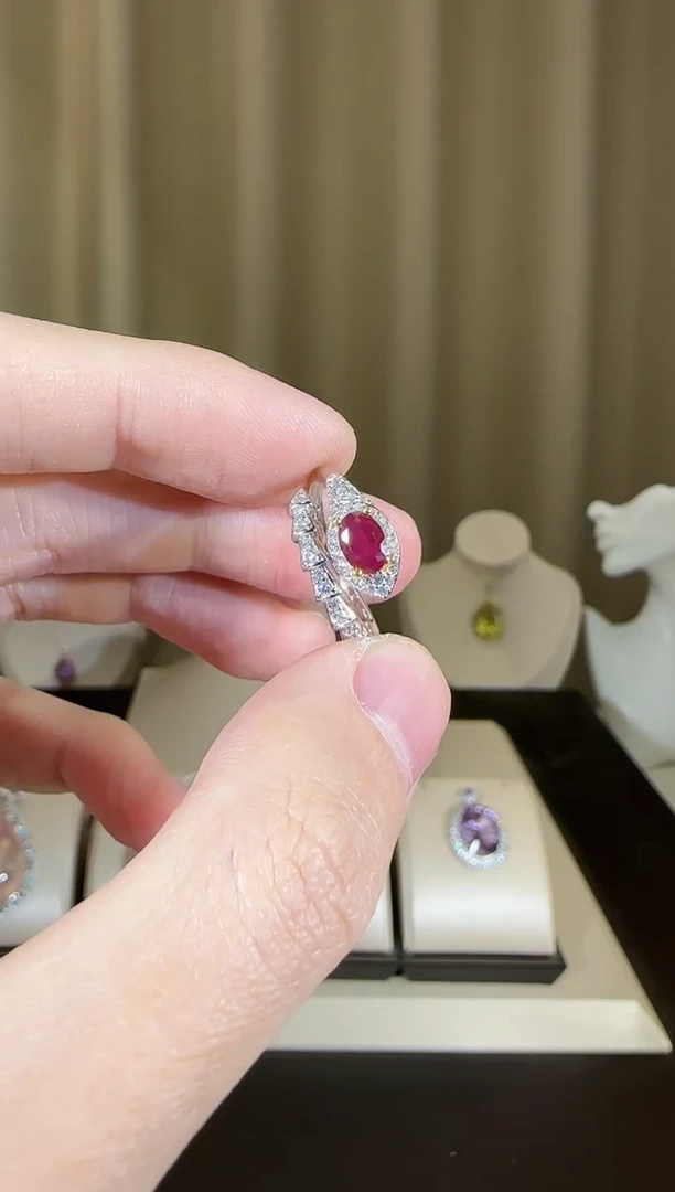 【闪购商品】红宝石戒指银S925镶嵌时尚