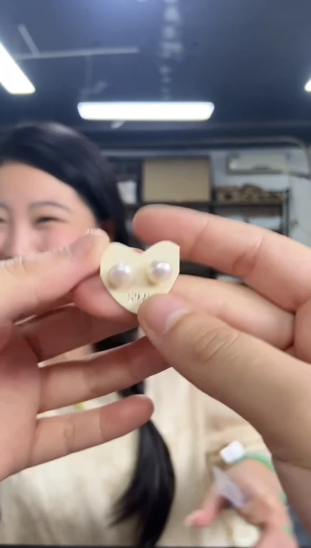 银S925镶嵌淡水珍珠耳饰闪购链接多样性发其一颜色微差