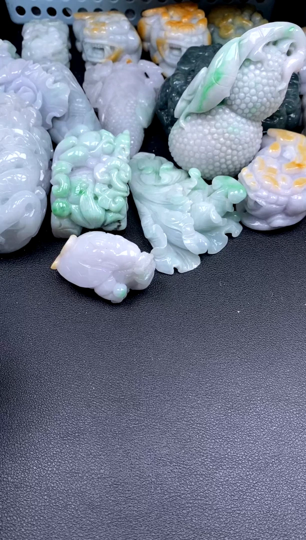 吊坠(不含链)未镶嵌翡翠1