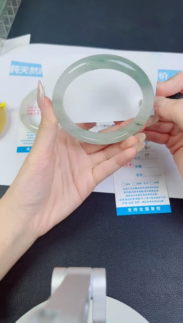 未镶嵌手镯石英质玉40--圈口60