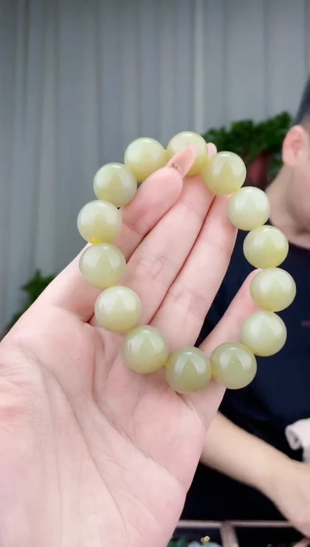 未镶嵌和田玉挂件拍一发一，多样性发货！