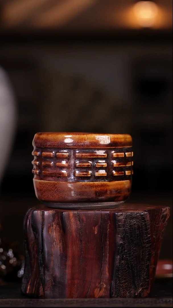 其他钧瓷钧窑瓷器无匣钵裸烧柴烧炭烧纯手工手刻八卦杯83*60mm