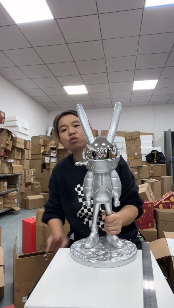 树脂太空兔银色大号