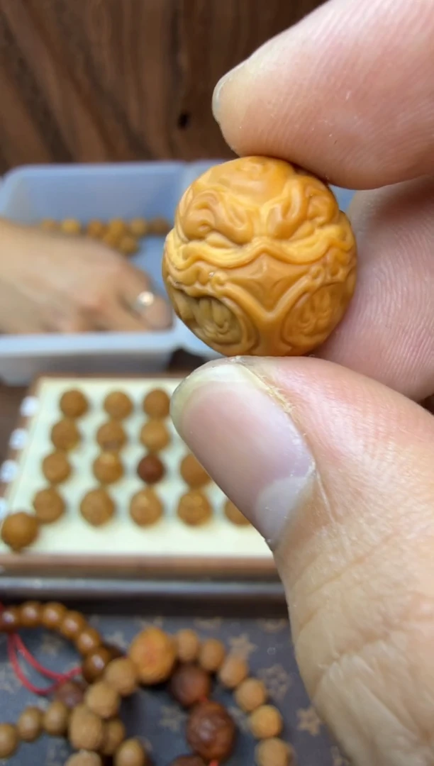 吊坠猴头核桃口罩 恶僧