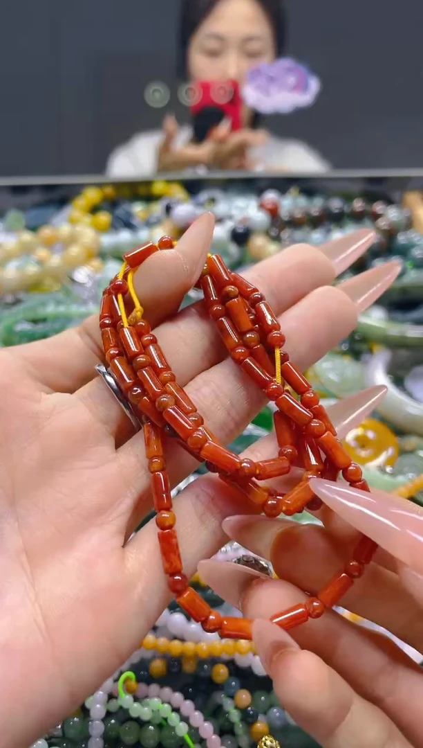 颈饰未镶嵌翡翠4MM