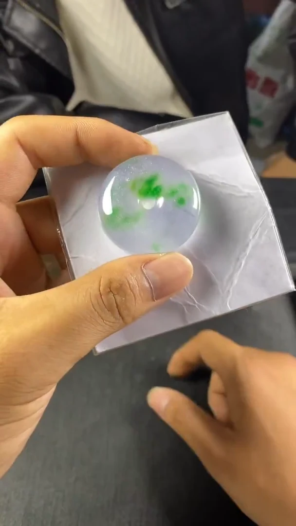 玉冰绿飘花大平安扣