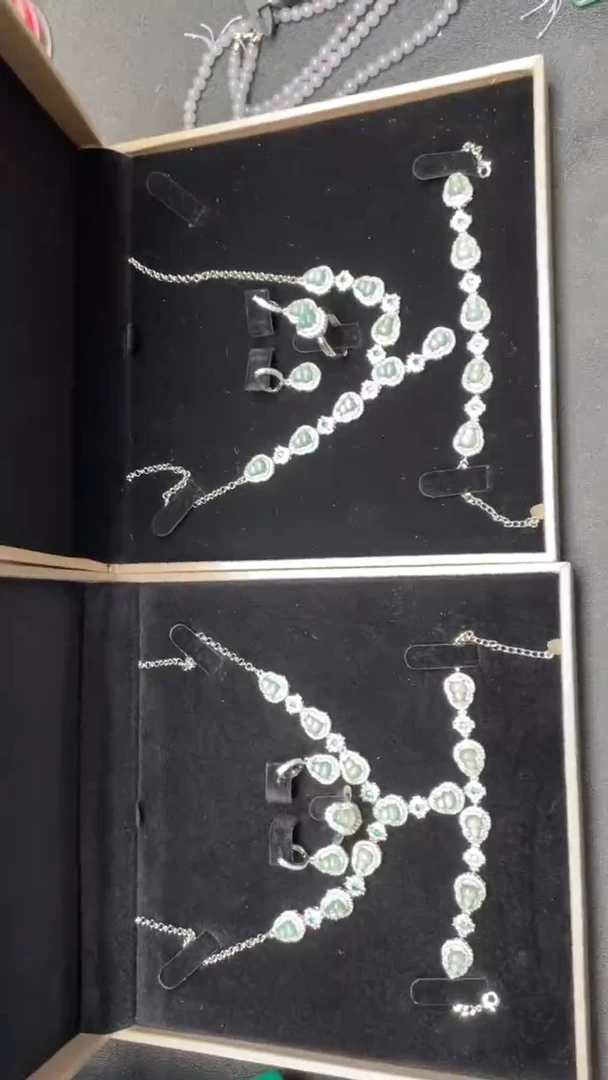 【闪购商品】翡翠套链未镶嵌多样性发货（只发一套）x13