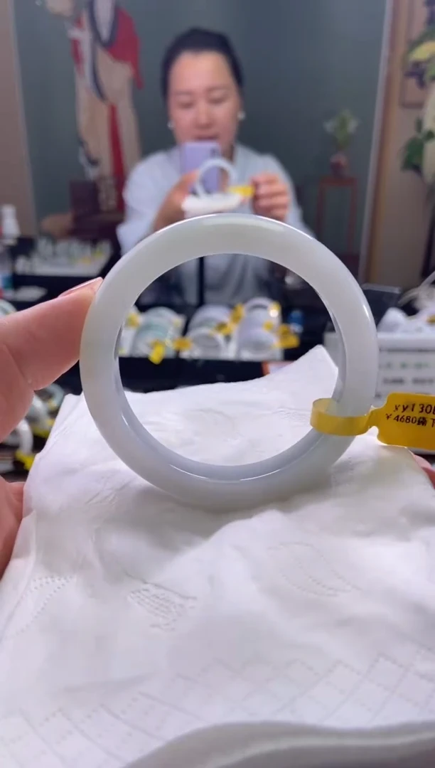 未镶嵌手镯翡翠56.8圈口d