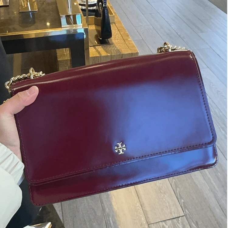 全新未使用 TORY BURCH/汤丽柏琦 EMERSON酒红色风琴包163080