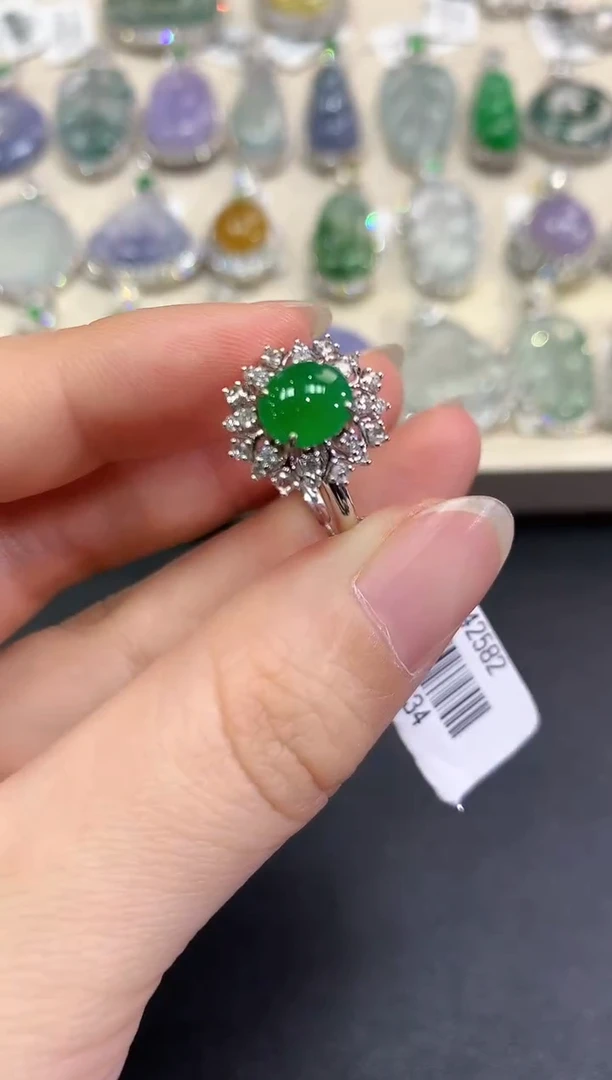 【闪购商品】翡翠戒指18K金镶嵌B126