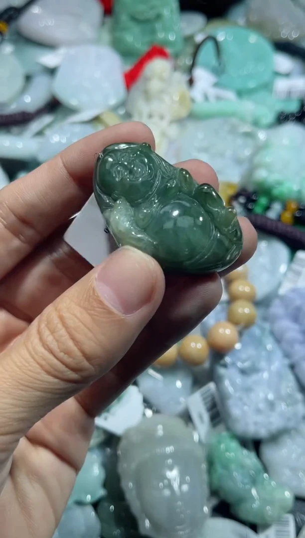 【闪购商品】翡翠颈饰未镶嵌00012790