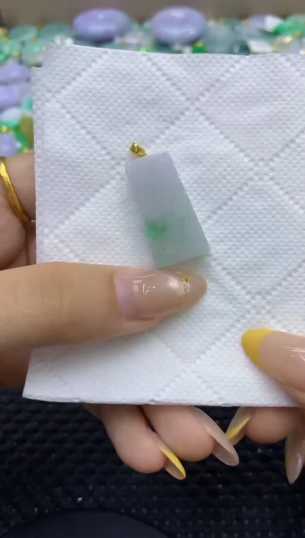 颈饰未镶嵌翡翠天然缅甸翡翠A货