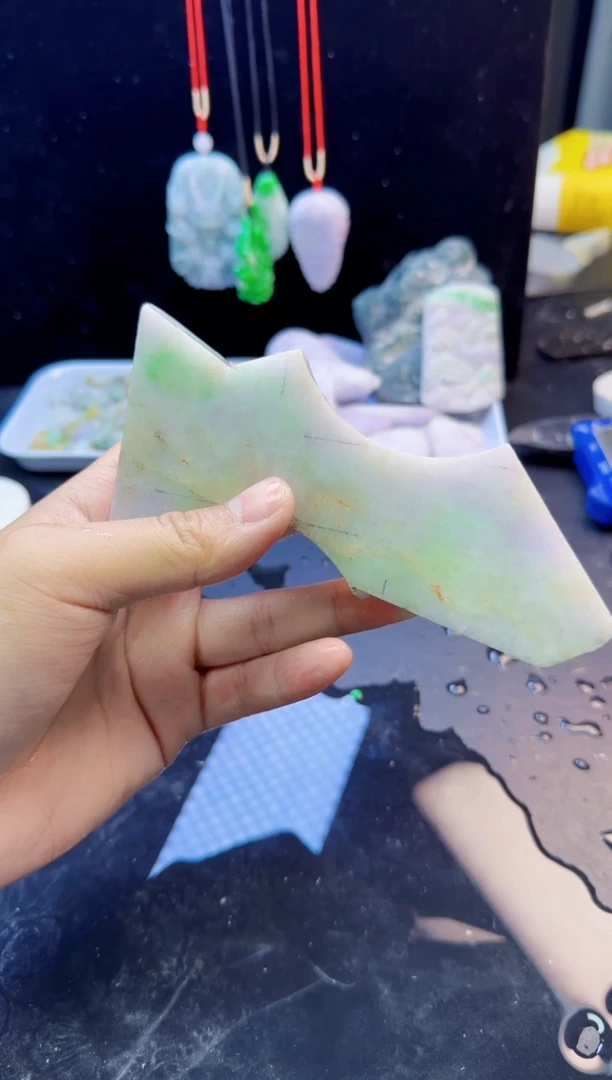 翡翠未镶嵌颈饰033天然A货翡翠