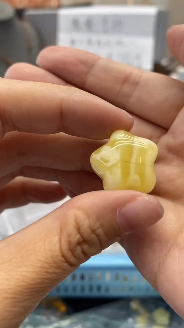 琥珀未镶嵌珠宝奇石2733裂