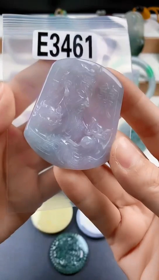 颈饰未镶嵌翡翠天然翡翠吊坠挂件