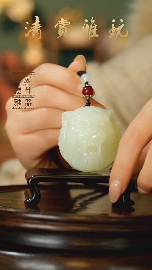 玉《虎虎生威虎头》摆件