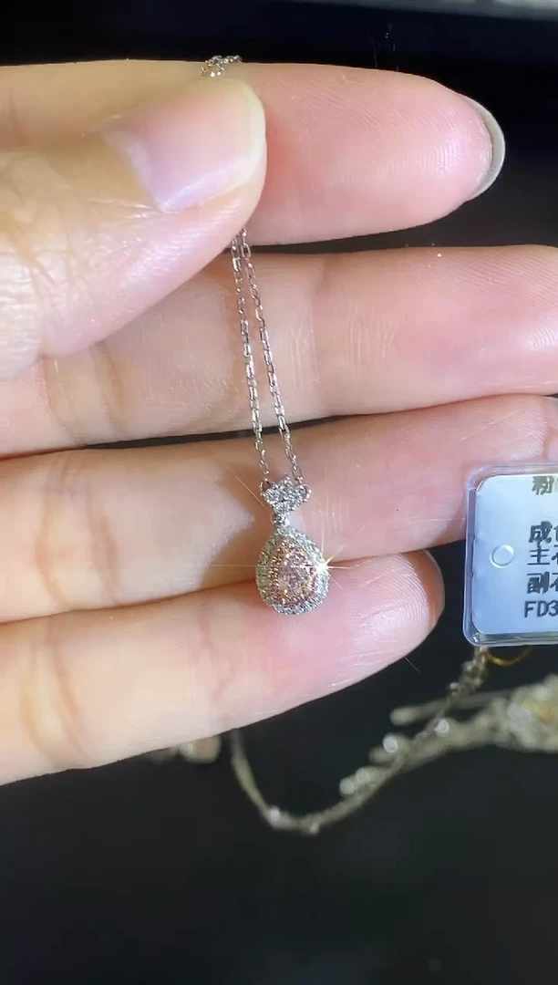 18K金镶嵌项链钻石111