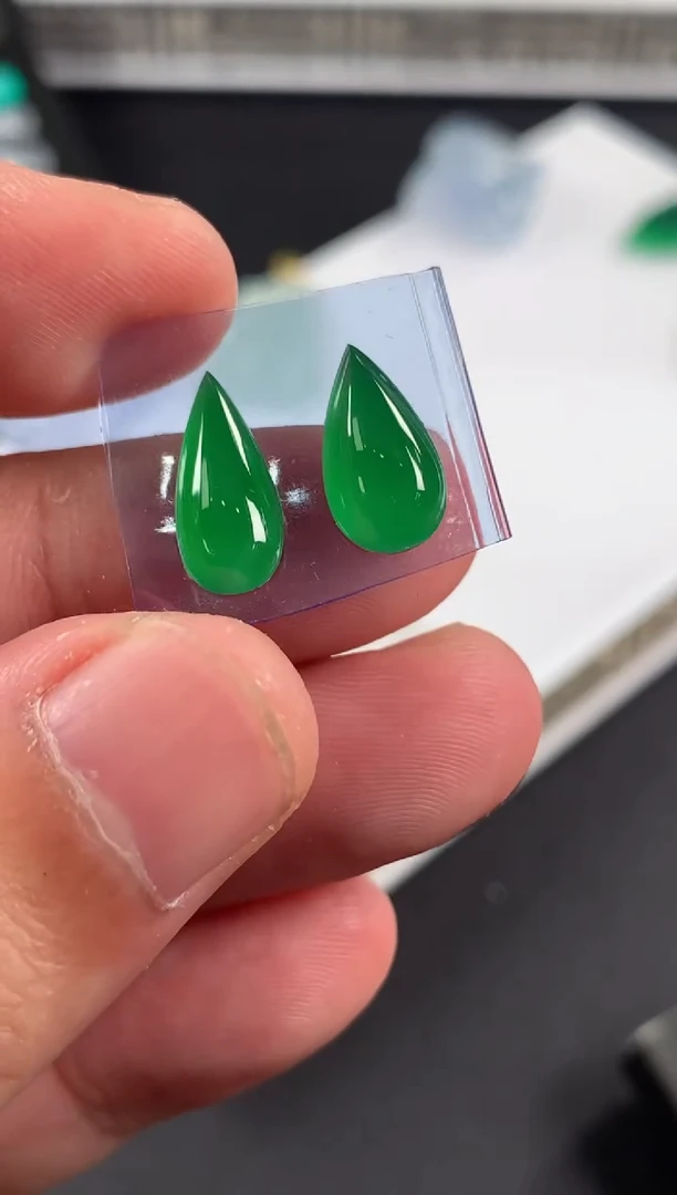 未镶嵌定制翡翠阿*翡翠