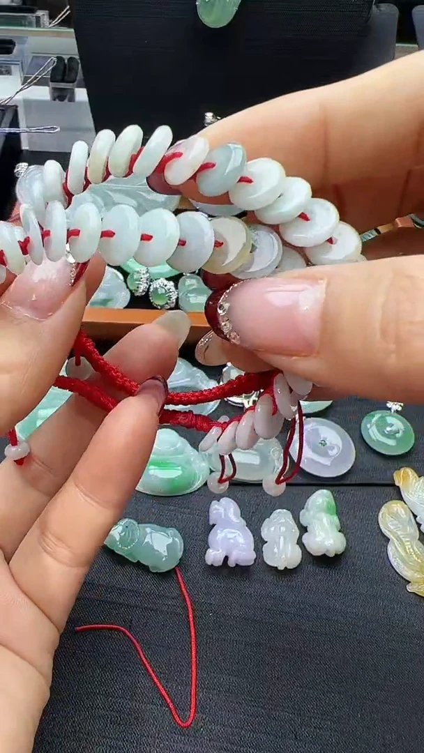 【闪购商品】翡翠手串未镶嵌成人款平安扣手串