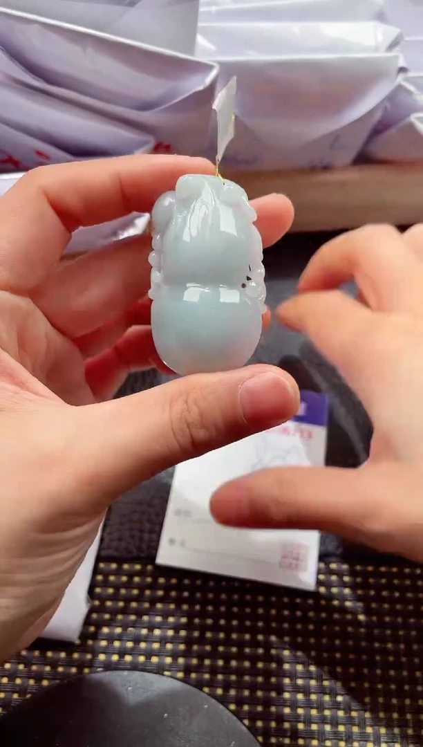 颈饰未镶嵌翡翠 000111