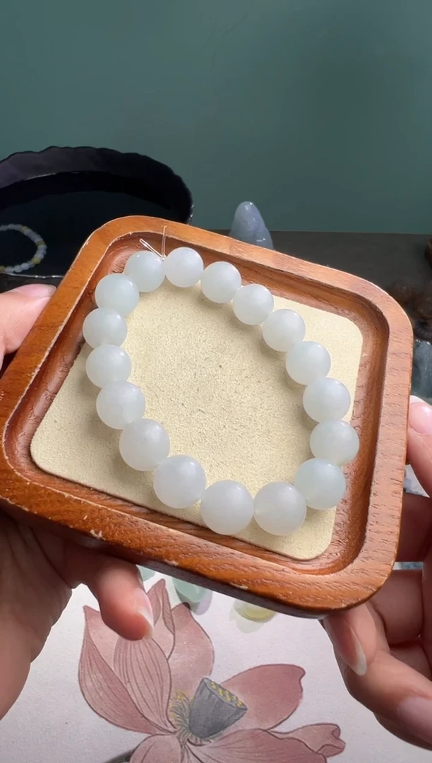 未镶嵌定制翡翠白冰手串