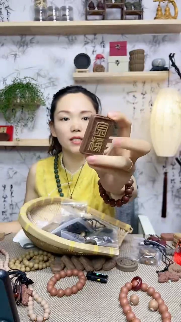 泥塑玫瑰  金榜提名