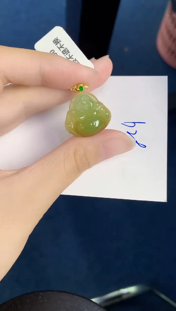 翡翠18K金镶嵌颈饰天然翡翠緬甸A貨